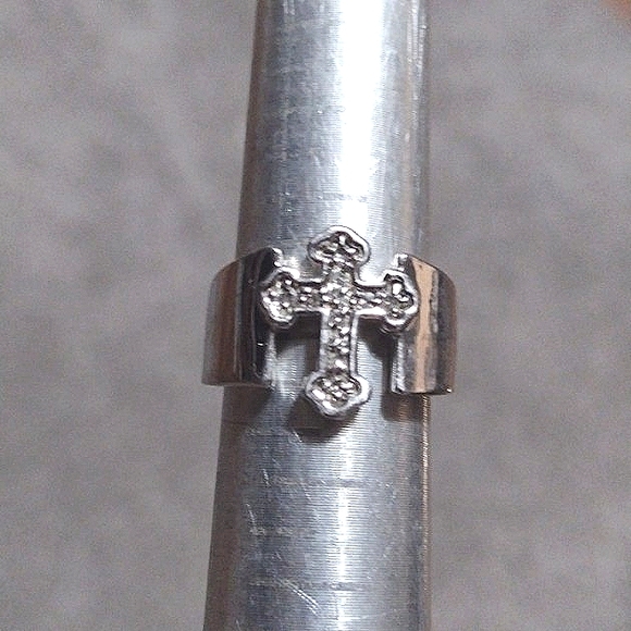 VINTAGE RSC RHODIUM PLATED CZ RELIGIOUS CROSS THICK BANDED SIZE 6 RING - Picture 7 of 9
